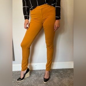 Womens Old Navy Mustard Yellow Skinny Pants Stretchy, Size 8 Tall and Long